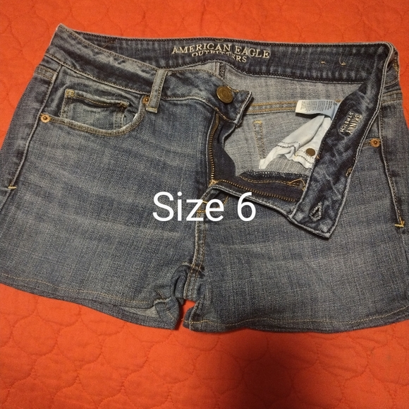 American Eagle jean shorts - Picture 3 of 5